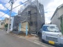 周辺は住宅が建ち並ぶ閑静な住宅街です。
