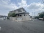 安心して暮らすことのできる住宅街。　住宅地の道路は一般に交通量が少なく車などの騒音が少ないため、住民にとって静かな生活環境が提供されます。
