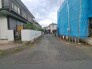 安心して暮らすことのできる住宅街。　住宅地の道路は一般に交通量が少なく車などの騒音が少ないため、住民にとって静かな生活環境が提供されます。
