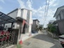 安心して暮らすことのできる住宅街。　住宅地の道路は一般に交通量が少なく車などの騒音が少ないため、住民にとって静かな生活環境が提供されます。
