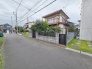 周辺は住宅が建ち並ぶ閑静な住宅街です。
