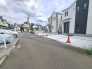周辺は住宅が建ち並ぶ閑静な住宅街です。
