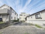 建築条件なしの敷地。弊社グループ「白馬建設」にて建物プランをご提案できます。実際の陽当たりやサイズ感を現地でお確かめください。

