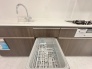 毎日の家事をサポートしてくれる食洗器も標準に装備。ちょっと嬉しい設備です
