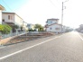 周辺は住宅が建ち並ぶ閑静な住宅街です。

