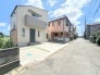 安心して暮らすことのできる住宅街。　住宅地の道路は一般に交通量が少なく車などの騒音が少ないため、住民にとって静かな生活環境が提供されます。
