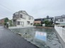 現地ご見学の際、スタッフが様々なご質問に対応いたします、周辺環境、前面道路、建築可能な建物について、ぜひご相談ください。
