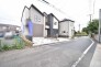 安心して暮らすことのできる住宅街。　住宅地の道路は一般に交通量が少なく車などの騒音が少ないため、住民にとって静かな生活環境が提供されます。
