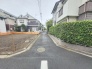 周辺は住宅が建ち並ぶ閑静な住宅街です。
