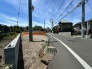 周辺は住宅が建ち並ぶ閑静な住宅街です。
