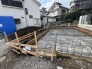 現在建物を建築中です、建築中の物件については現地確認の他、同施工会社の完成施工例のご案内、担当者のプレゼンテーションにてご検討ください。