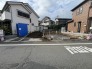 現在建物を建築中です、建築中の物件については現地確認の他、同施工会社の完成施工例のご案内、担当者のプレゼンテーションにてご検討ください。
