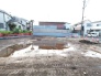 土地物件にはご確認頂くポイントがたくさんございます、土地だけのご見学の際もご遠慮せず、ぜひお気軽に担当スタッフにお申しつけくださいませ。
