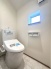 トイレにはウォシュレット機能を標準装備。
