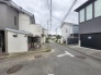 周辺は住宅が建ち並ぶ閑静な住宅街です。
