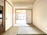 リビングと一体のように使える和室。キッチンからもよく見えます。
