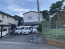 出し入れしやすい並列駐車場が嬉しい住まい。
