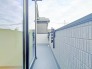らくらくお洗濯を助ける広いバルコニー。
