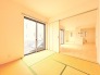リビングと一体のように使える和室。キッチンからもよく見えます。
