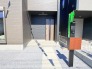 この扉を開けると、新築の木の匂いが待ってます。
