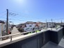 2号棟 前面の住まいとの距離感があるから、圧迫感を感じません。
