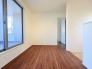 2号棟 階段を上がった先には各部屋につながる、広々としたホールがあります。 2026/03/08m