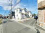 A号棟 車通りの少ない閑静な住宅地、のびのびした子育てに適します。
