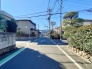 車の通りも少ない閑静な住宅地。子育てにも、第二の人生にも。
