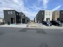 1号棟 車通りの少ない閑静な住宅地、のびのびした子育てに適します。
 2026/05/03m