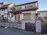 車通りの少ない閑静な住宅地、のびのびした子育てに適します。
