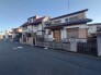 幹線道路から１本入った現地は、想像以上に静かに感じられます。
