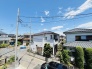 車の通りも少ない閑静な住宅地。子育てにも、第二の人生にも。
