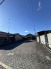車通りの少ない閑静な住宅地、のびのびした子育てに適します。

