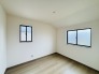 新築の木の匂いのする室内。写真では伝わらないので、ぜひ現地でお確かめください。
