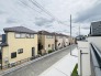 車の通りも少ない閑静な住宅地。子育てにも、第二の人生にも。
