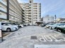 マンション敷地内の駐車場