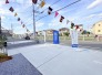 出し入れしやすい並列駐車場（３台可）が嬉しい住まい。
