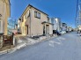 車通りの少ない閑静な住宅地、のびのびした子育てに適します。
