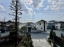 前面の住まいとの距離感があるから、圧迫感を感じません。
