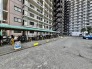 マンション敷地内の屋根付き駐輪スペース