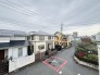 車の通りも少ない閑静な住宅地。子育てにも、第二の人生にも。
