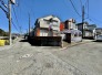 幹線道路から１本入った現地は、想像以上に静かに感じられます。
