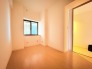 お部屋としても利用できるサービスルームは、４．６帖あります。