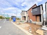 2号棟 幹線道路から１本入った現地は、想像以上に静かに感じられます。
 2026/05/04m