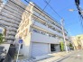 幹線道路から１本入った現地は、想像以上に静かに感じられます。
