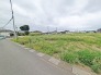 2号地 幅員の狭い道ですが、車通りの少ない住宅街に立地してます。
