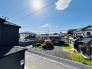 車の通りも少ない閑静な住宅地。子育てにも、第二の人生にも。
