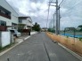 1号地 幅員の狭い道ですが、車通りの少ない住宅街に立地してます。
