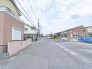 閑静な住宅地で、小さなお子様がいるご家族にも安心。
