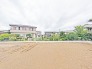 3号地 駐車場２台分と小さなお庭が欲しい、なんて夢をかなえる敷地面積
